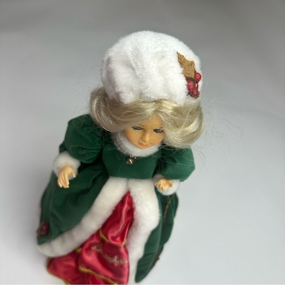 Vintage Brinn's 1988 Porcelain Doll December Red Green Lady 1980s Christmas - Picture 12 of 16